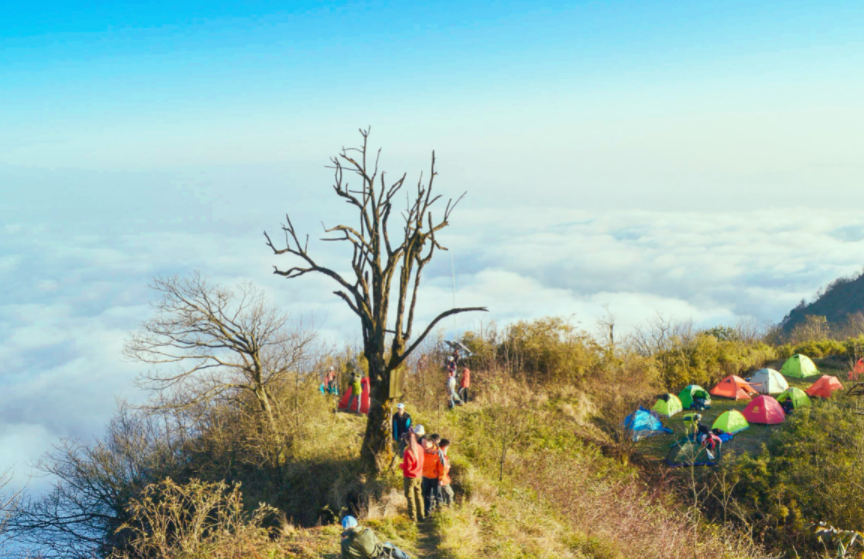 趙公(gōng)山(shān)東線(xiàn)徒步攻略，趙公(gōng)山(shān)徒步注意事項(xiang)，上山(shān)2小(xiǎo)時下山(shān)1小(xiǎo)時